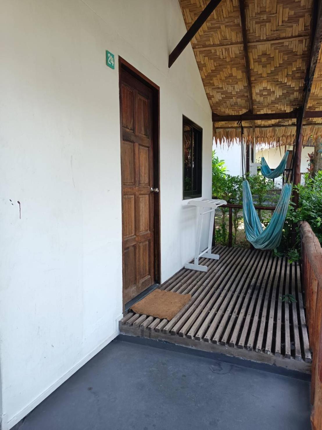 Sarana Bungalows (Adults Only) Ban Tai Exterior foto